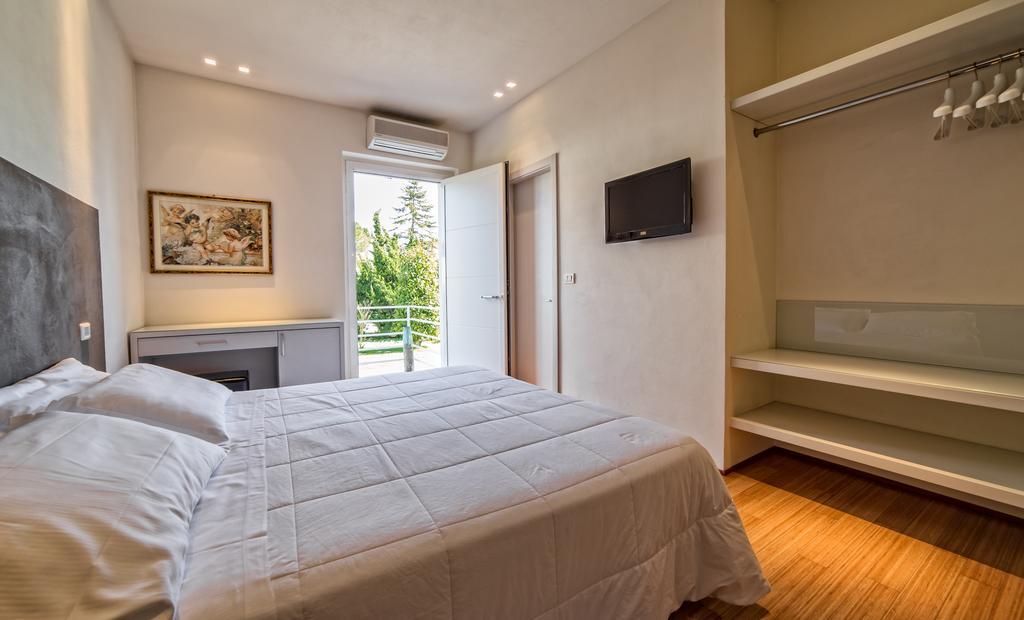 Hotel Country House La Radice Civitanova Marche Cameră foto
